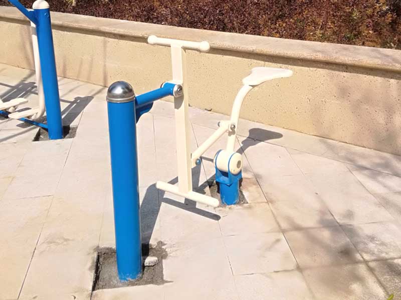 單人健騎機(jī),湖南室外健身器材,湖南室外休閑椅,湖南兒童滑梯,湖南運動場地,長沙人造草皮,長沙室內(nèi)外運動地板,長沙球場圍欄,長沙室外健身器材,長沙室外休閑椅,長沙兒童滑梯,長沙運動場地,長沙多威體育用品有限公司