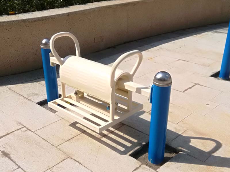 鐵制搖馬,湖南室外健身器材,湖南室外休閑椅,湖南兒童滑梯,湖南運(yùn)動(dòng)場地,長沙人造草皮,長沙室內(nèi)外運(yùn)動(dòng)地板,長沙球場圍欄,長沙室外健身器材,長沙室外休閑椅,長沙兒童滑梯,長沙運(yùn)動(dòng)場地,長沙多威體育用品有限公司